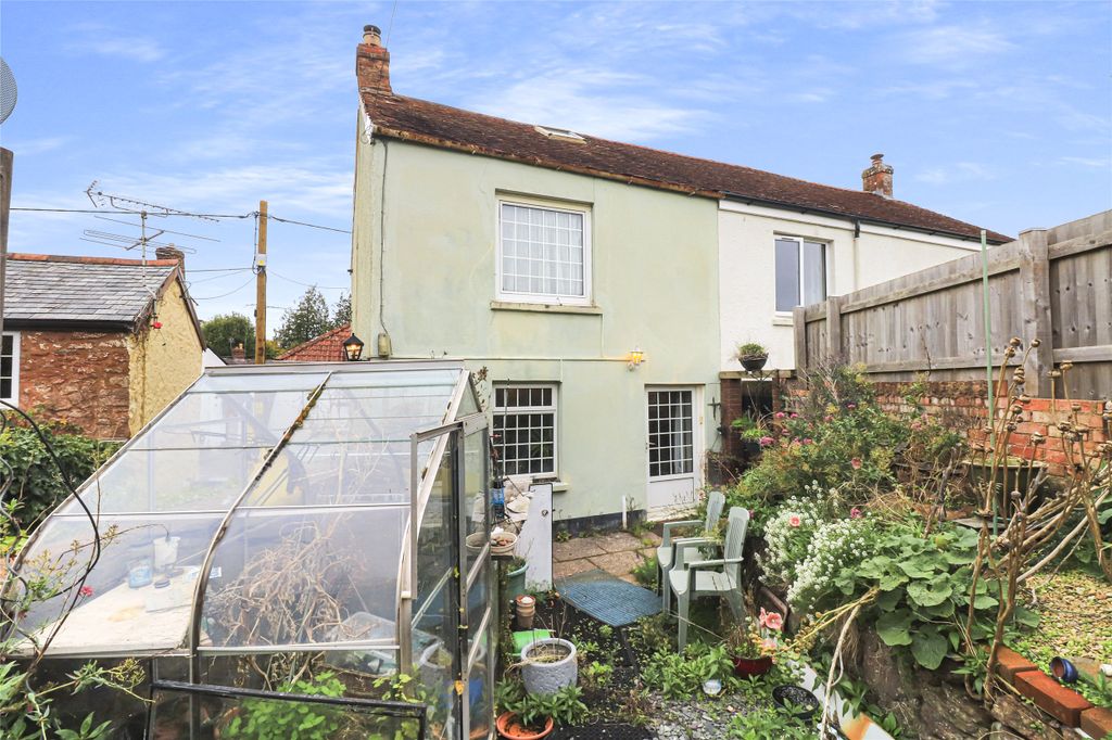 Property photo 3 of 17 Picture No. 11