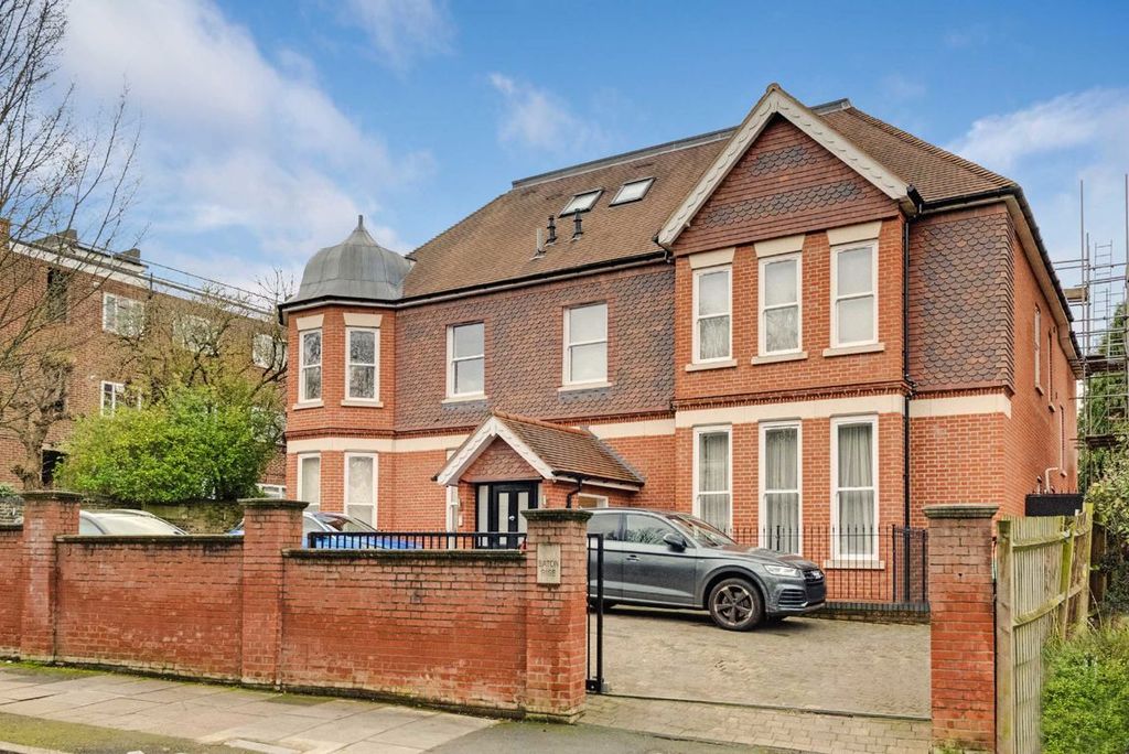 Property photo 1 of 4