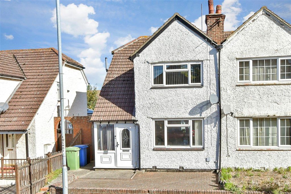 Property photo 1 of 10 Front (Web)