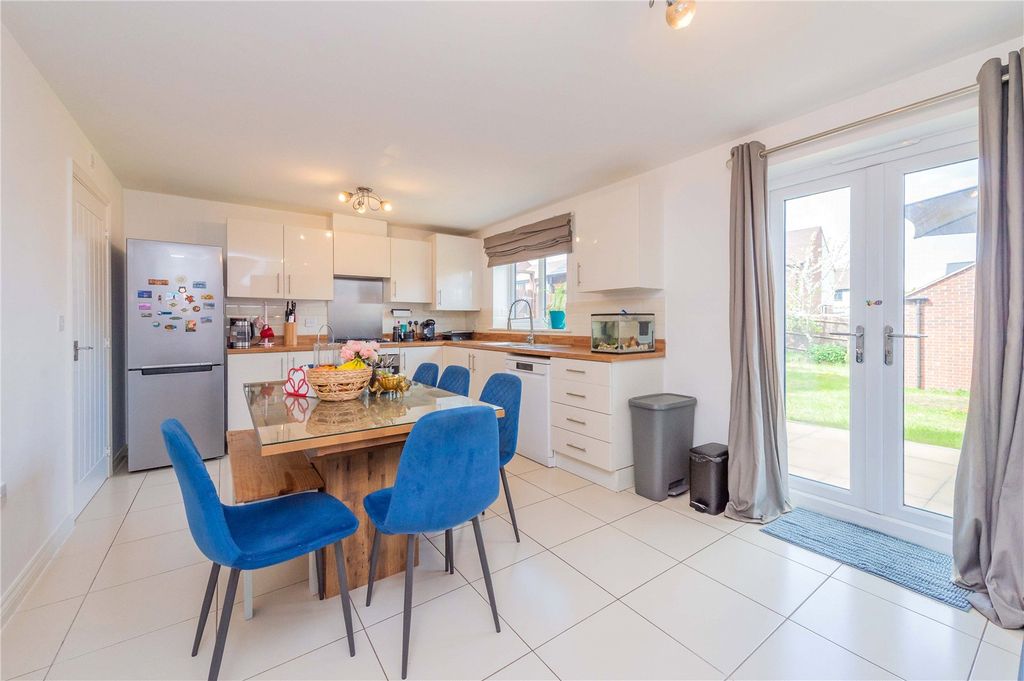 Property photo 3 of 45 Picture No. 26