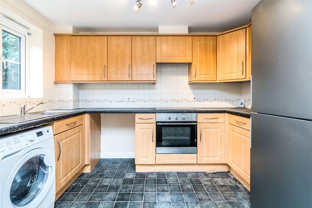 Property photo 3 of 10 Kitchen 1.Jpg
