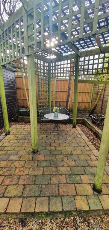 Property photo 3 of 5 Garden