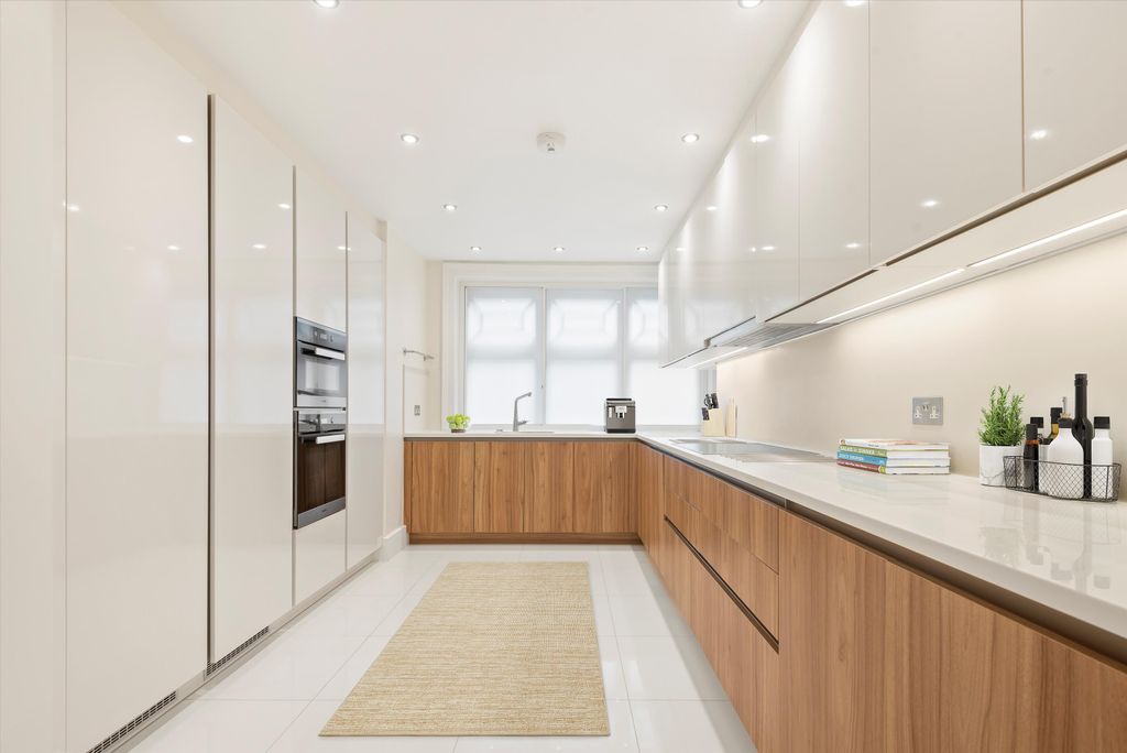 Property photo 3 of 15 Image