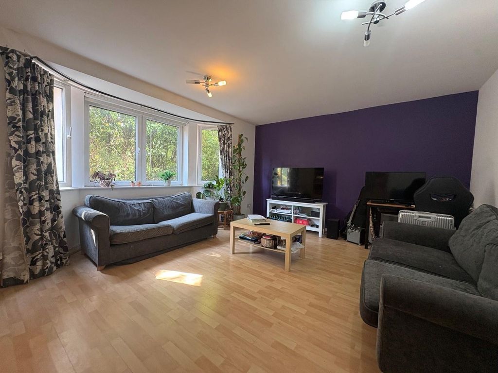 Property photo 2 of 10 Living Room.Jpg