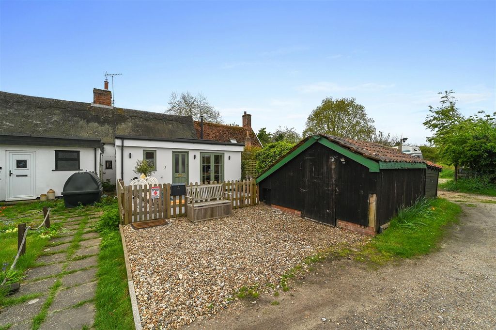 Property photo 1 of 14 Garden