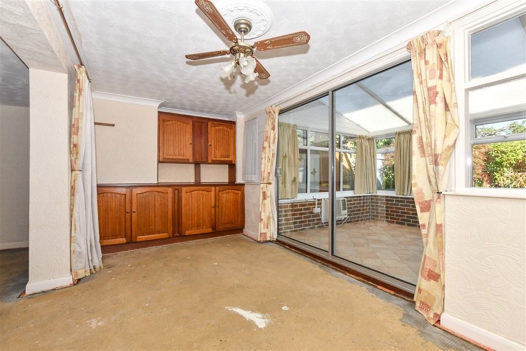 Property photo 3 of 20 Dining Area