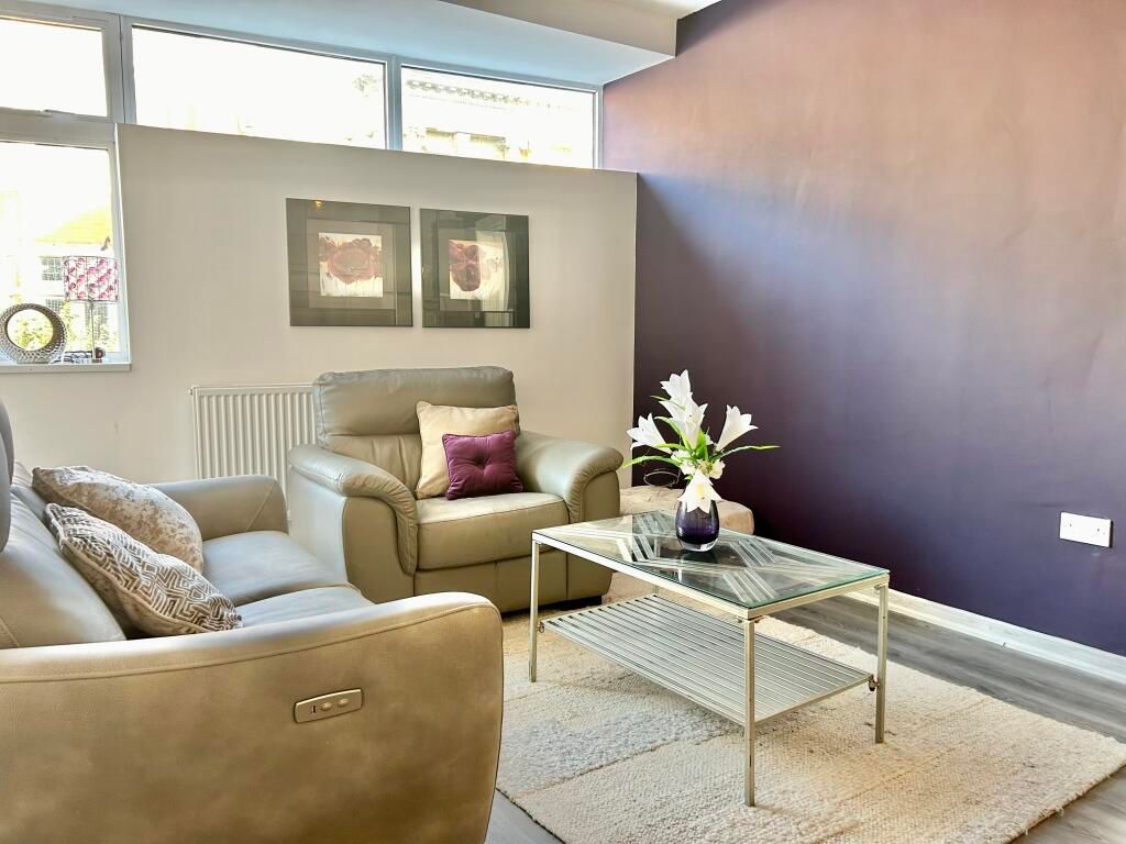 Property photo 2 of 6 Image