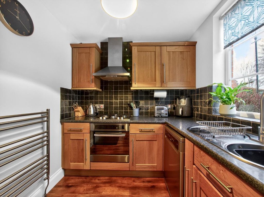 Property photo 3 of 20 Pnmb1394.Jpg