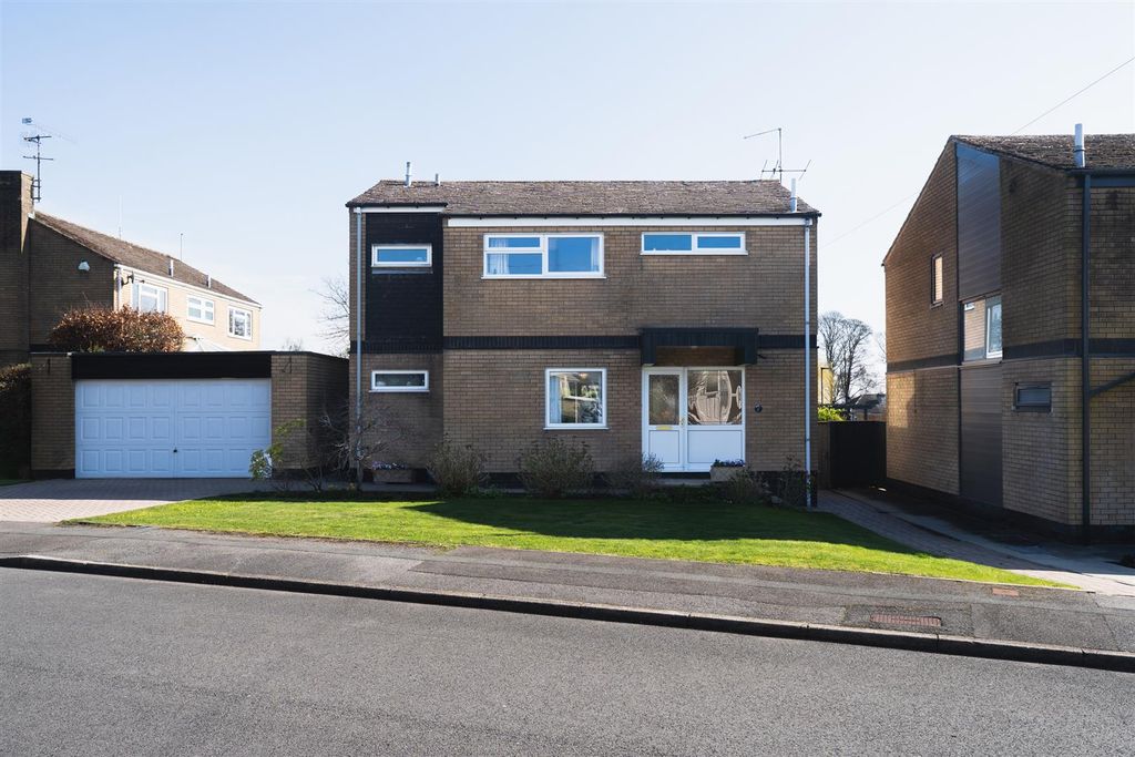 Property photo 1 of 30 Exterior And Gardens