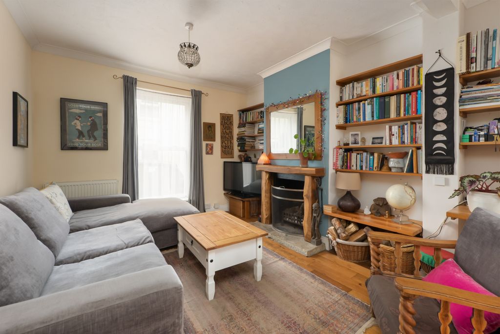 Property photo 2 of 14 Sitting Room / Dining Room