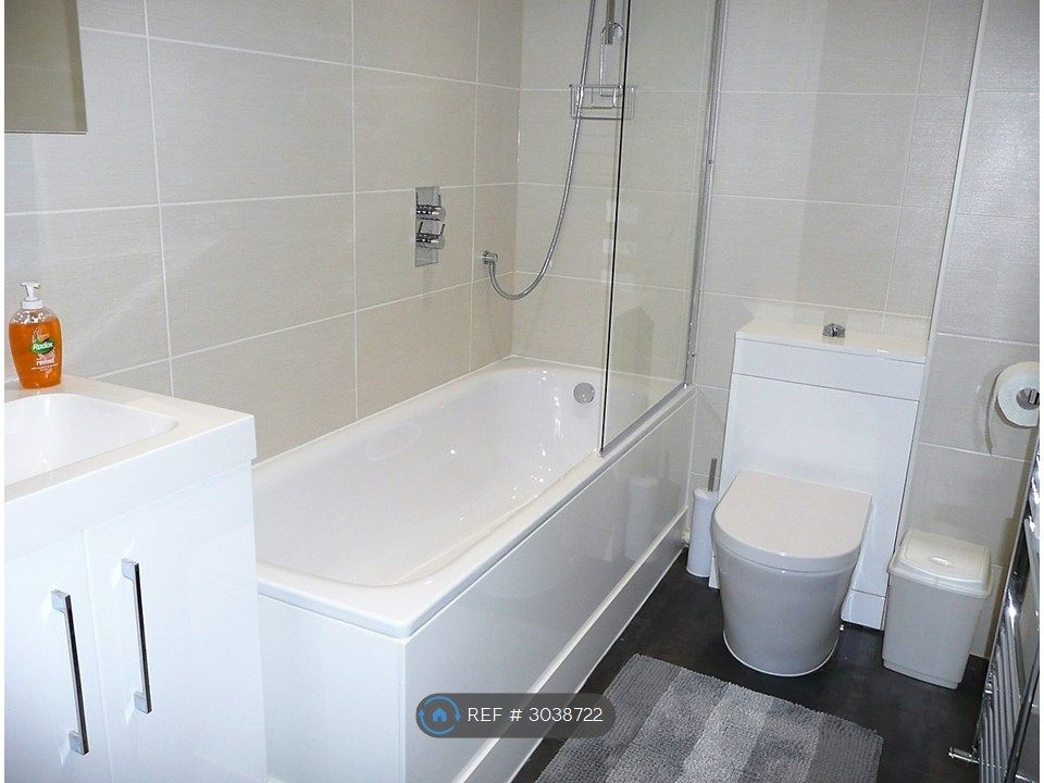 Property photo 3 of 11 Bathroom 2