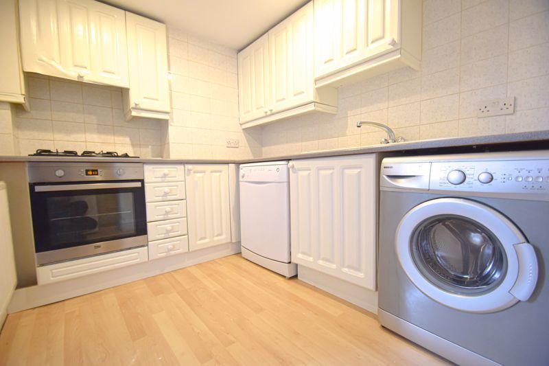 Property photo 3 of 8 Photo 7