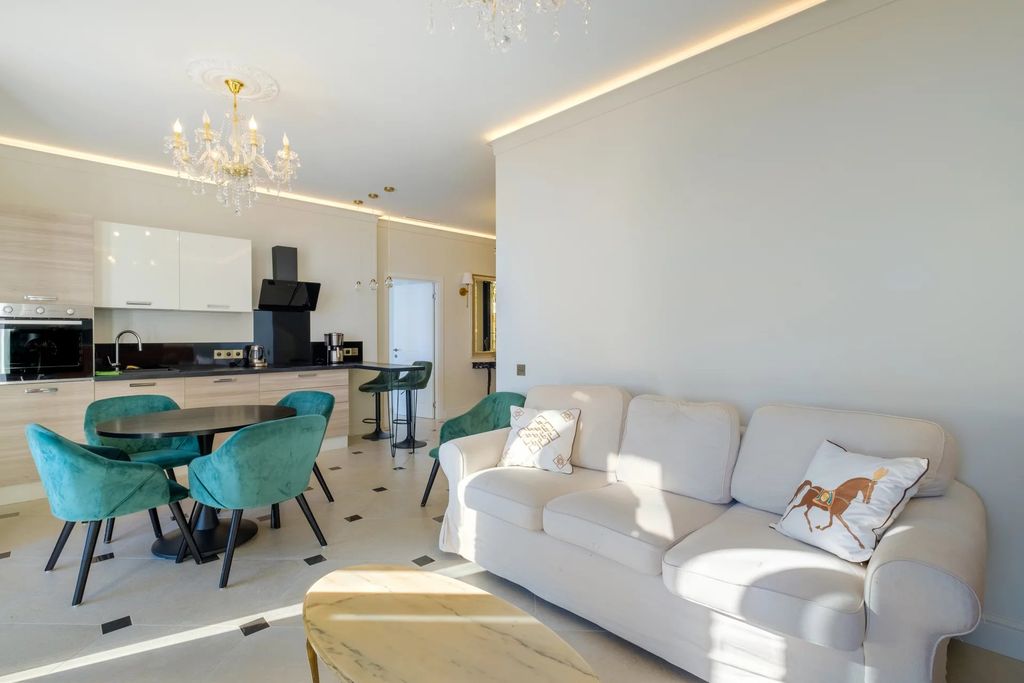 Property photo 3 of 15 94B97592B5F7F7A4725d7816d97B03B9_0F8328B090_1920-Big
