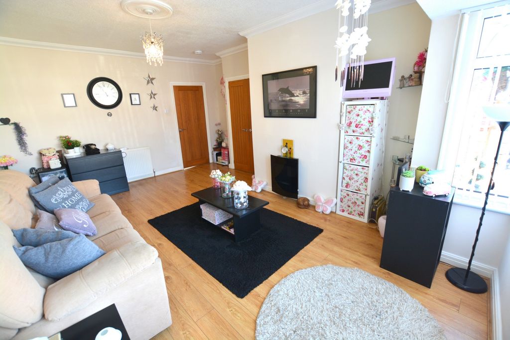 Property photo 3 of 16 Photo 39