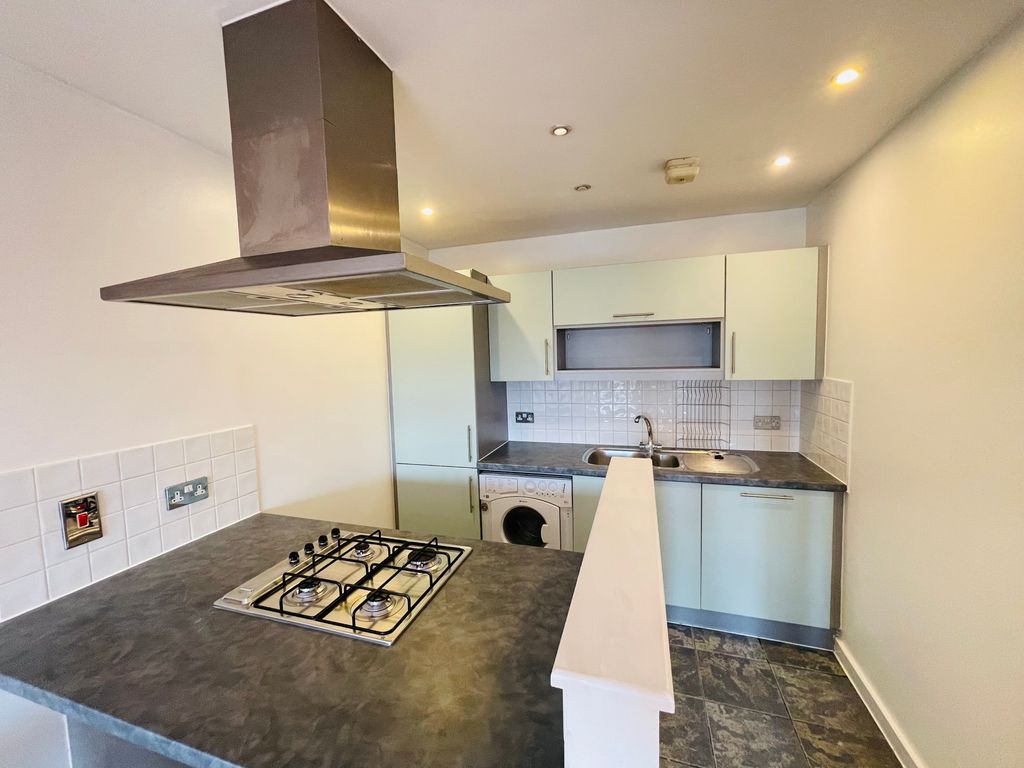 Property photo 2 of 5 Kitchen