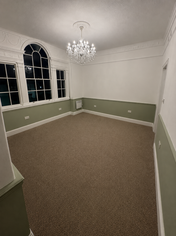 Property photo 1 of 2