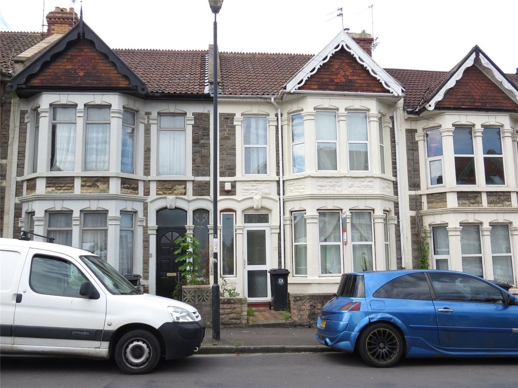 Property photo 1 of 16 External