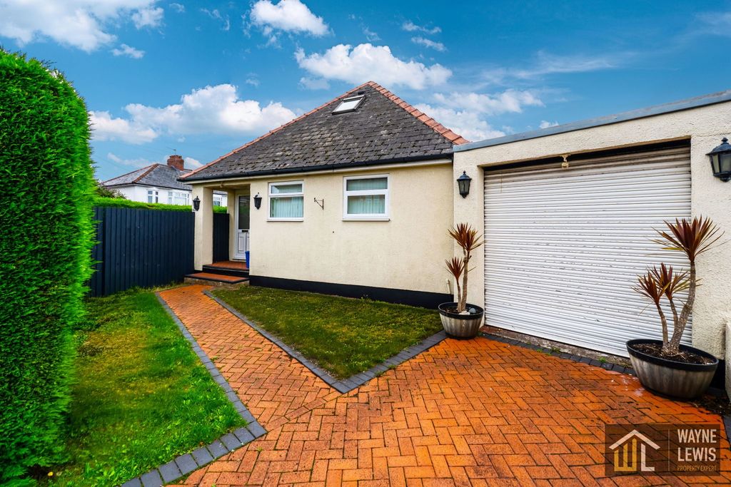 Property photo 1 of 41