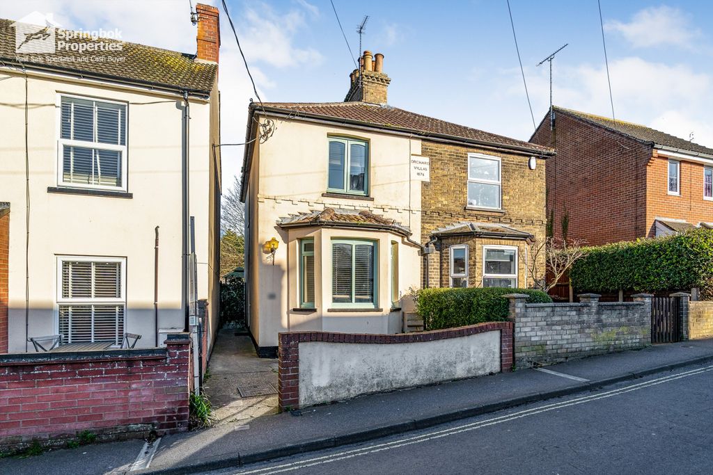 Property photo 1 of 19 Front View