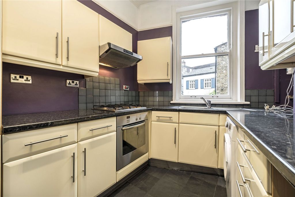 Property photo 3 of 6 Picture No. 05