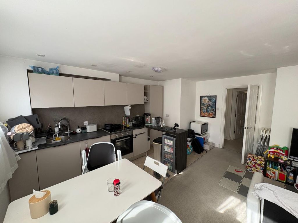 Property photo 2 of 11 Img_5585.Jpg