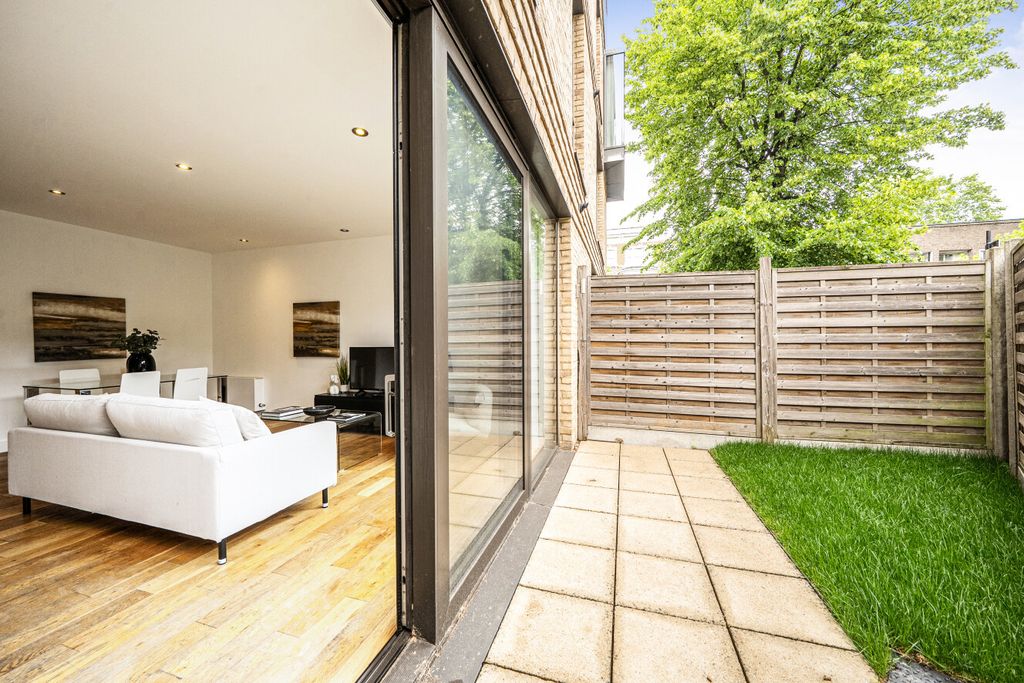 Property photo 2 of 19 1466158-23-6A0c34...