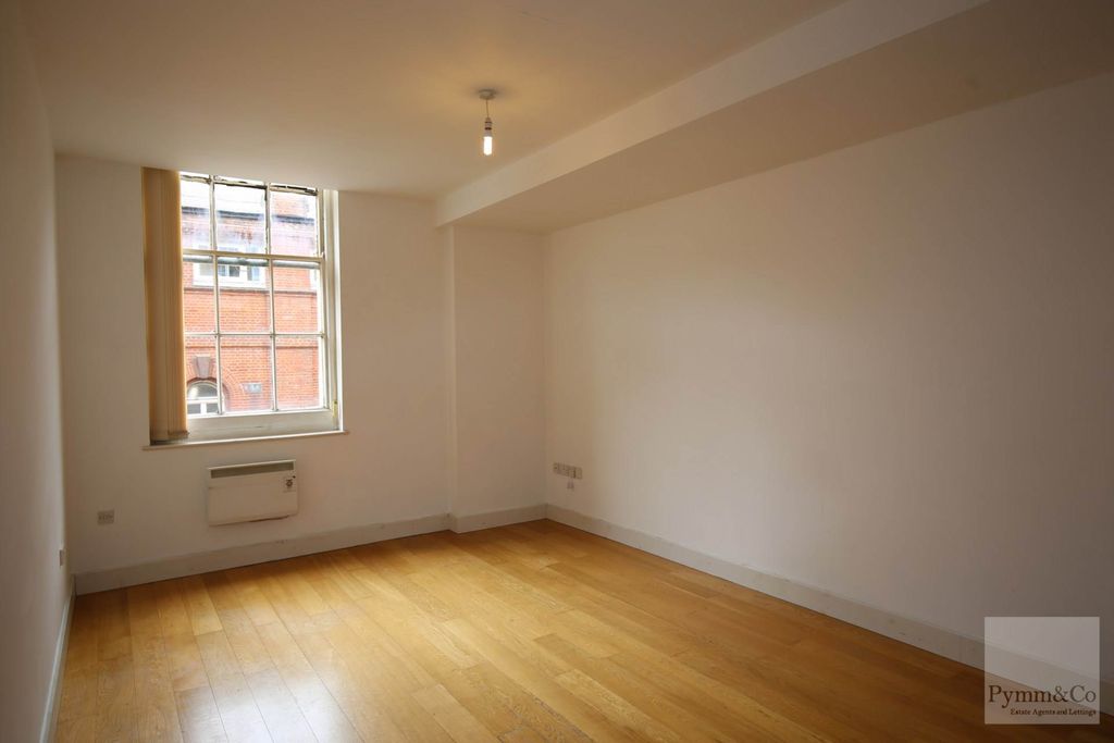 Property photo 3 of 4