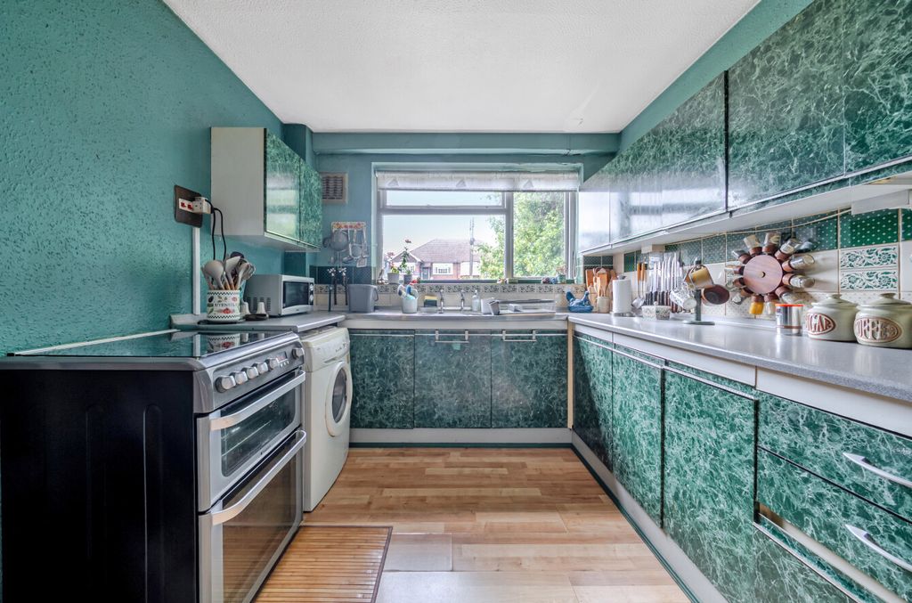Property photo 3 of 19 1481324-20-6A3A61...