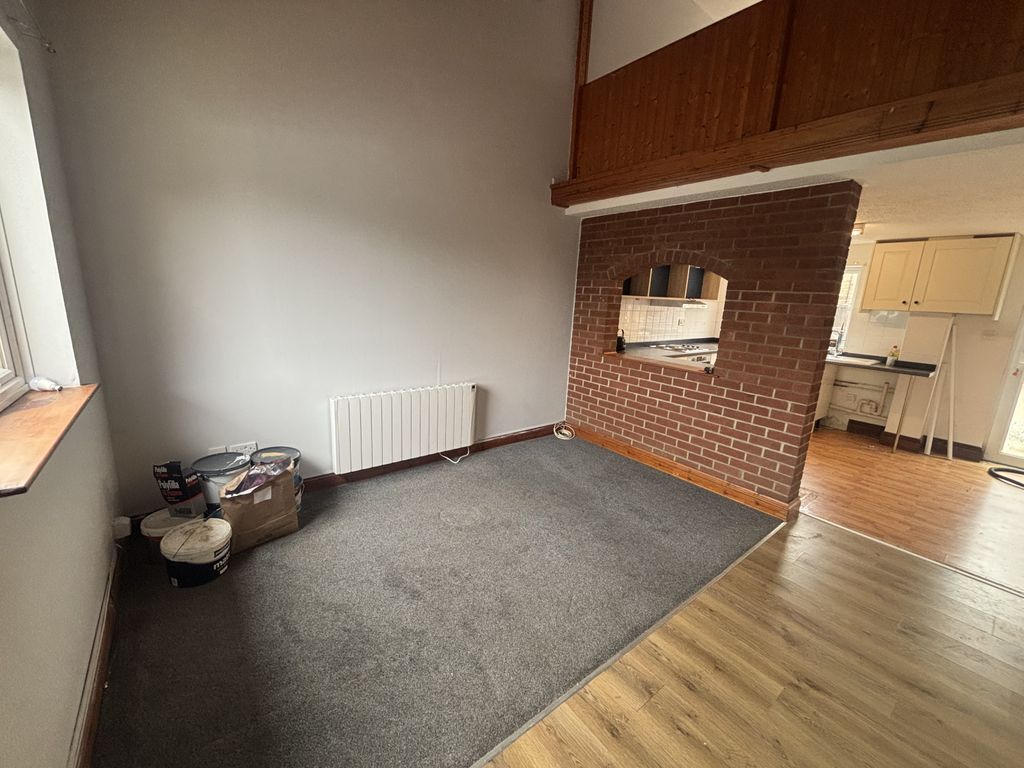 Property photo 3 of 9 Gallery
