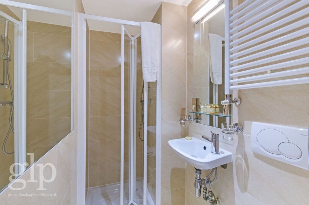 Property photo 3 of 7 2613715