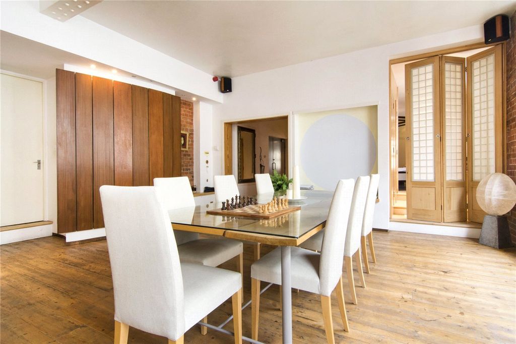 Property photo 2 of 16 Reception View 2