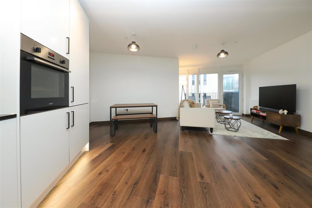 Property photo 2 of 15 Living Room