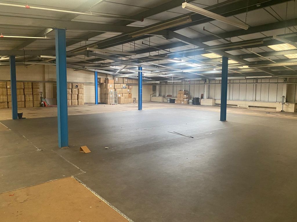 Property photo 2 of 5