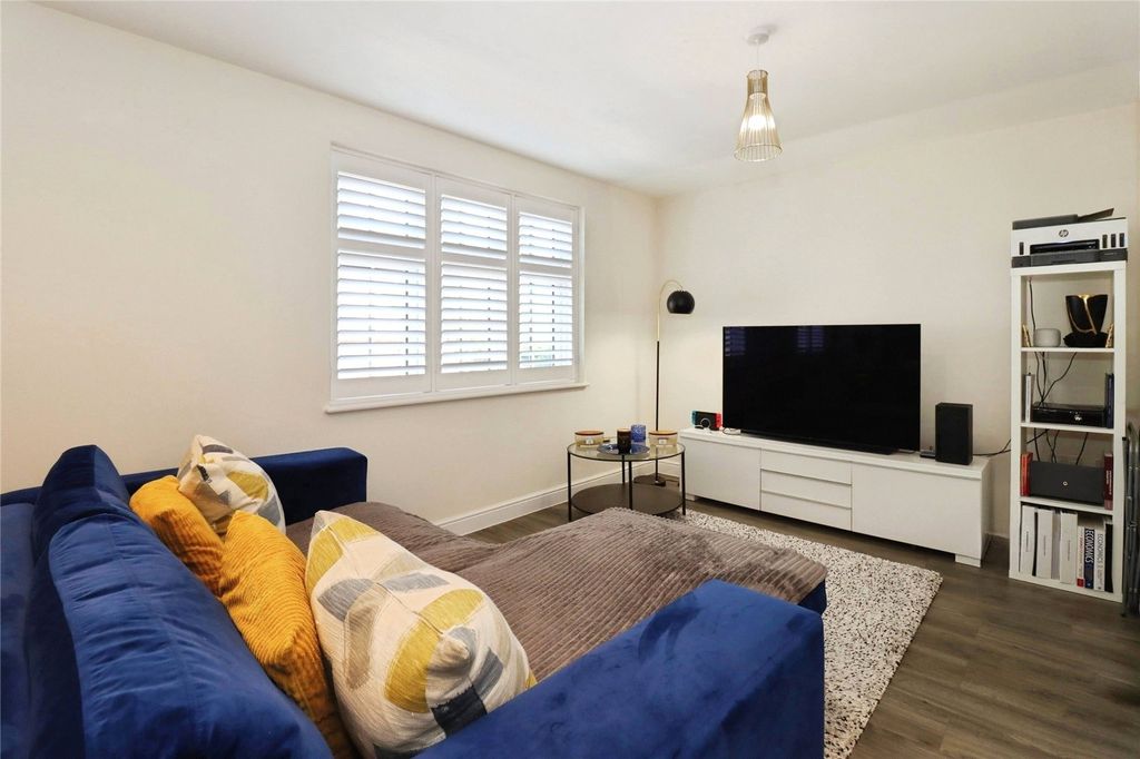 Property photo 2 of 11 Picture No. 64