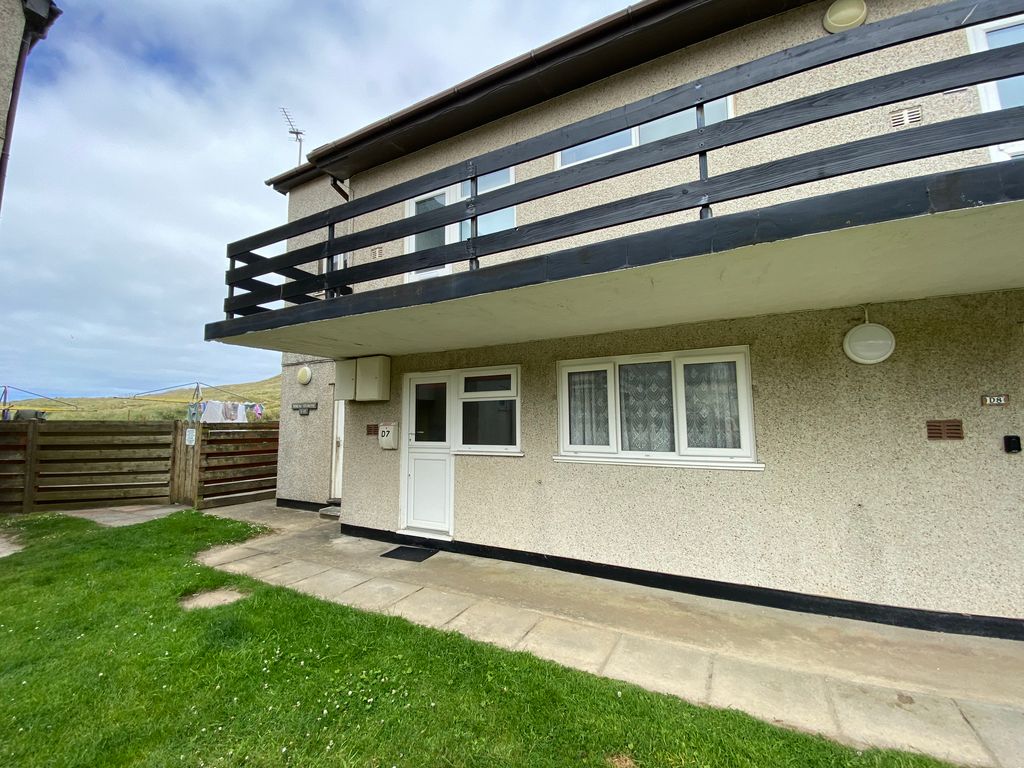Property photo 2 of 14 Image00005