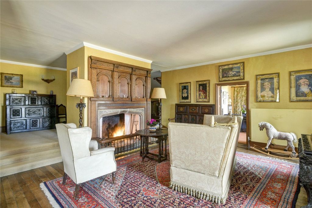 Property photo 3 of 27 Reception Hall