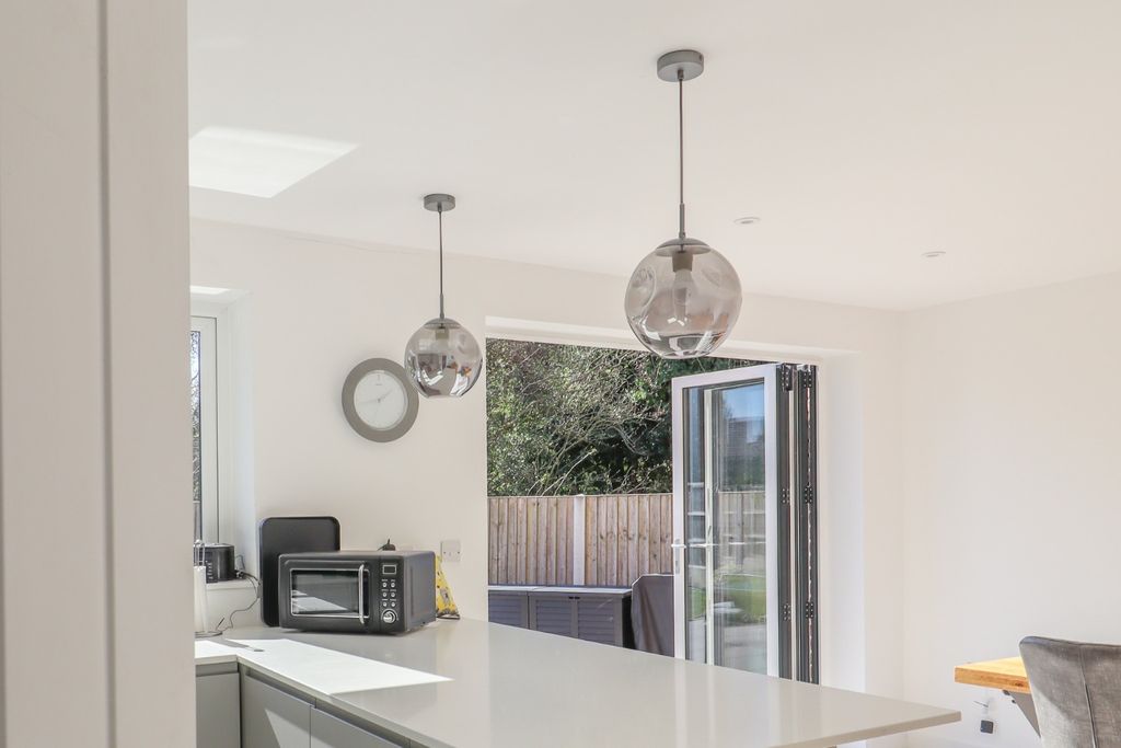 Property photo 2 of 24 4825644