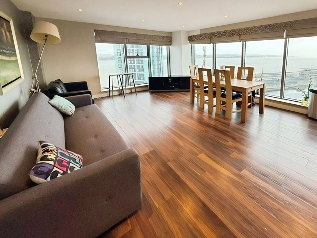 Property photo 3 of 11 Pbox-Img.Jpg
