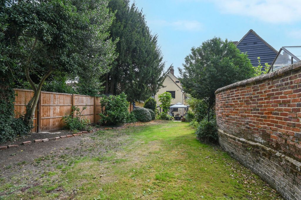 Property photo 3 of 31