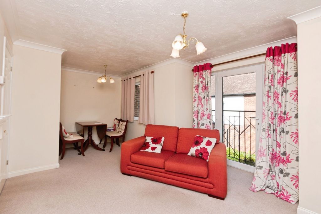 Property photo 2 of 17 Pbox-Img.Jpg