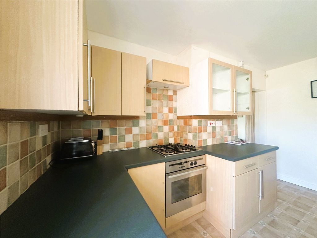 Property photo 3 of 11 Picture No. 15