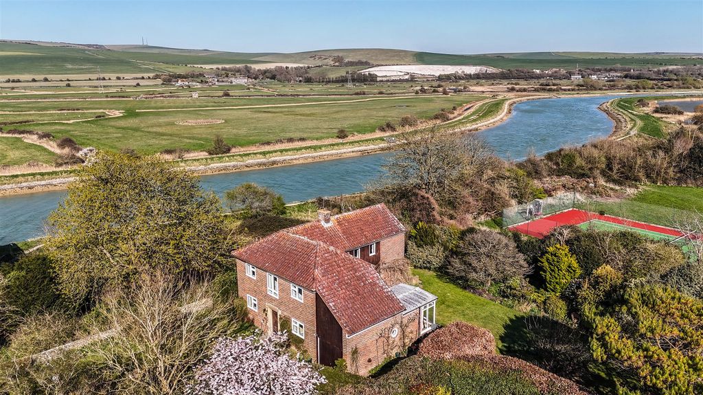 Property photo 3 of 36 Justins Drone-31.Jpg