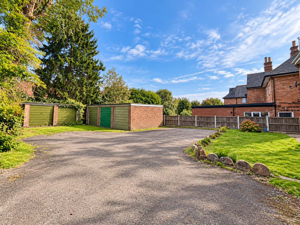 Property photo 2 of 14 7Bc2Ac7D-69A6-4226-B039-4188Ec2Ec8C4