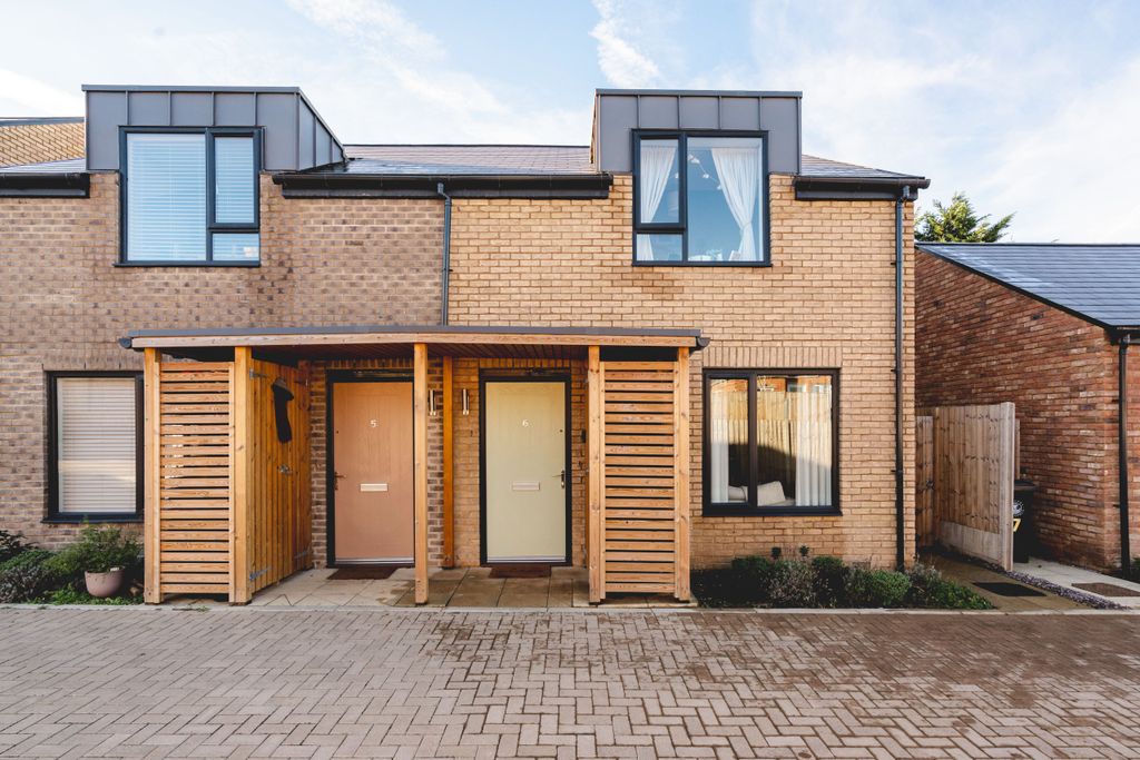 Property photo 3 of 21 30