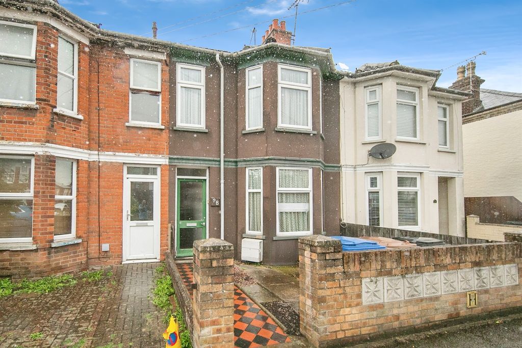 Property photo 1 of 16