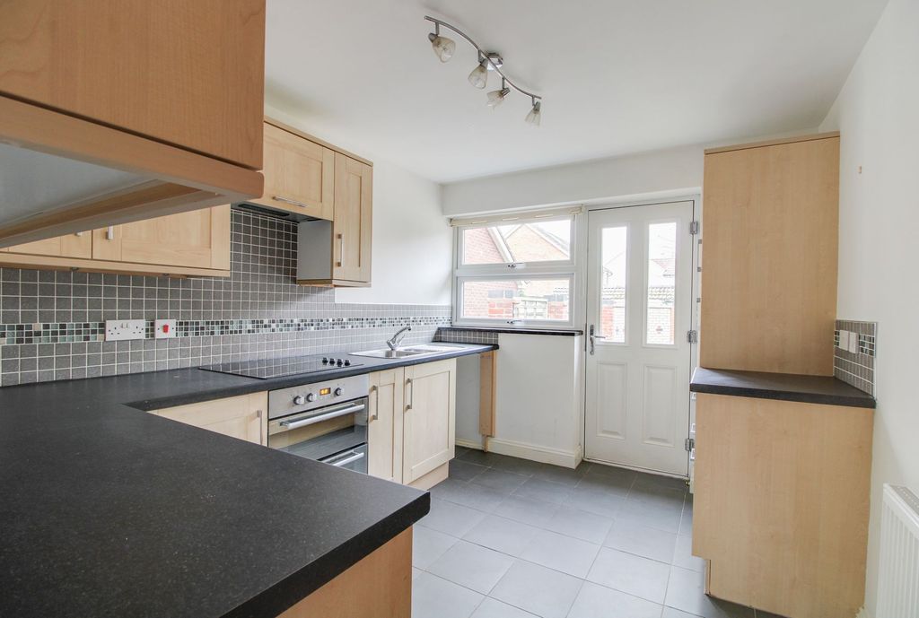 Property photo 2 of 14