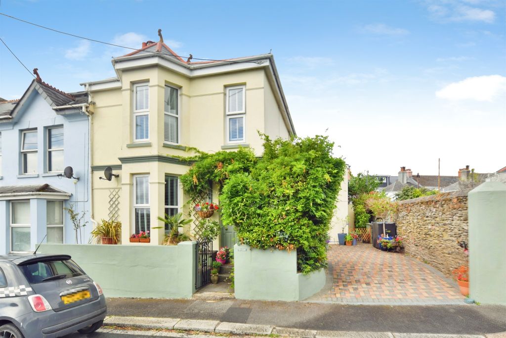 Property photo 1 of 30