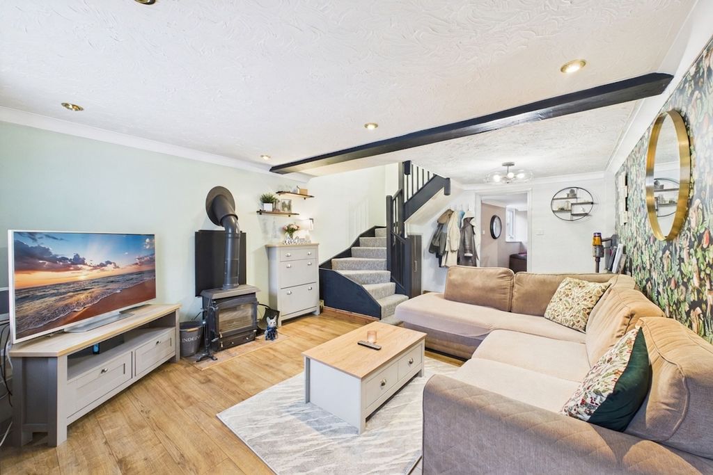 Property photo 2 of 13