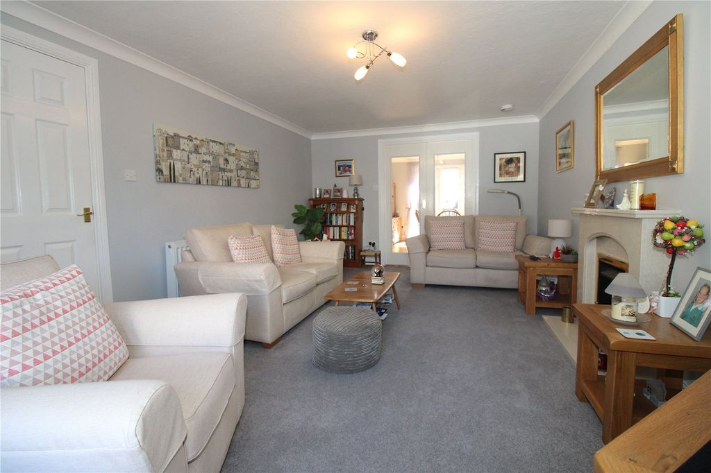 Property photo 2 of 18 Picture No. 01