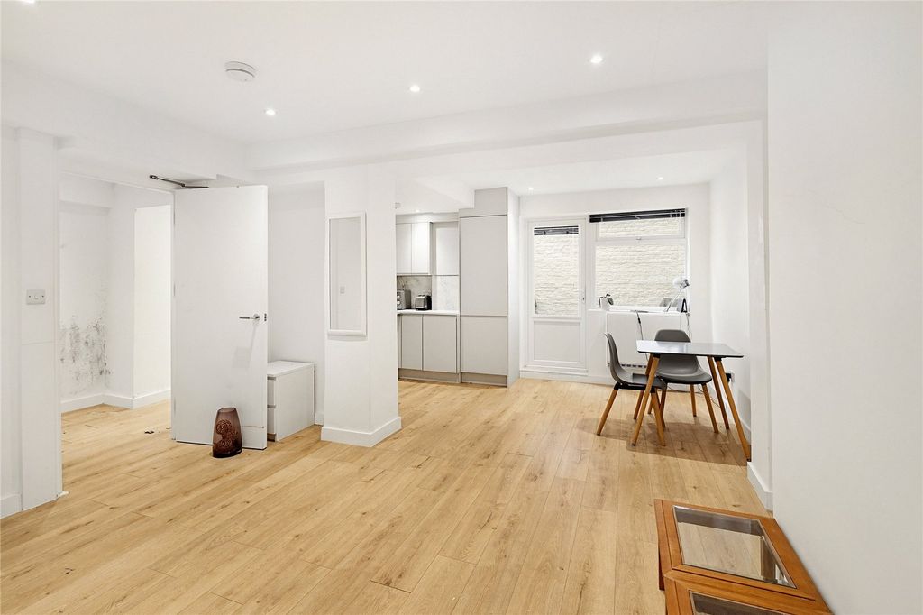 Property photo 2 of 10 Picture No. 08